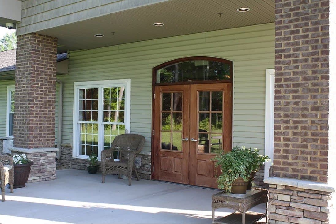 Stonecrest Assisted Living Facility in Lafayette, TN - Main View