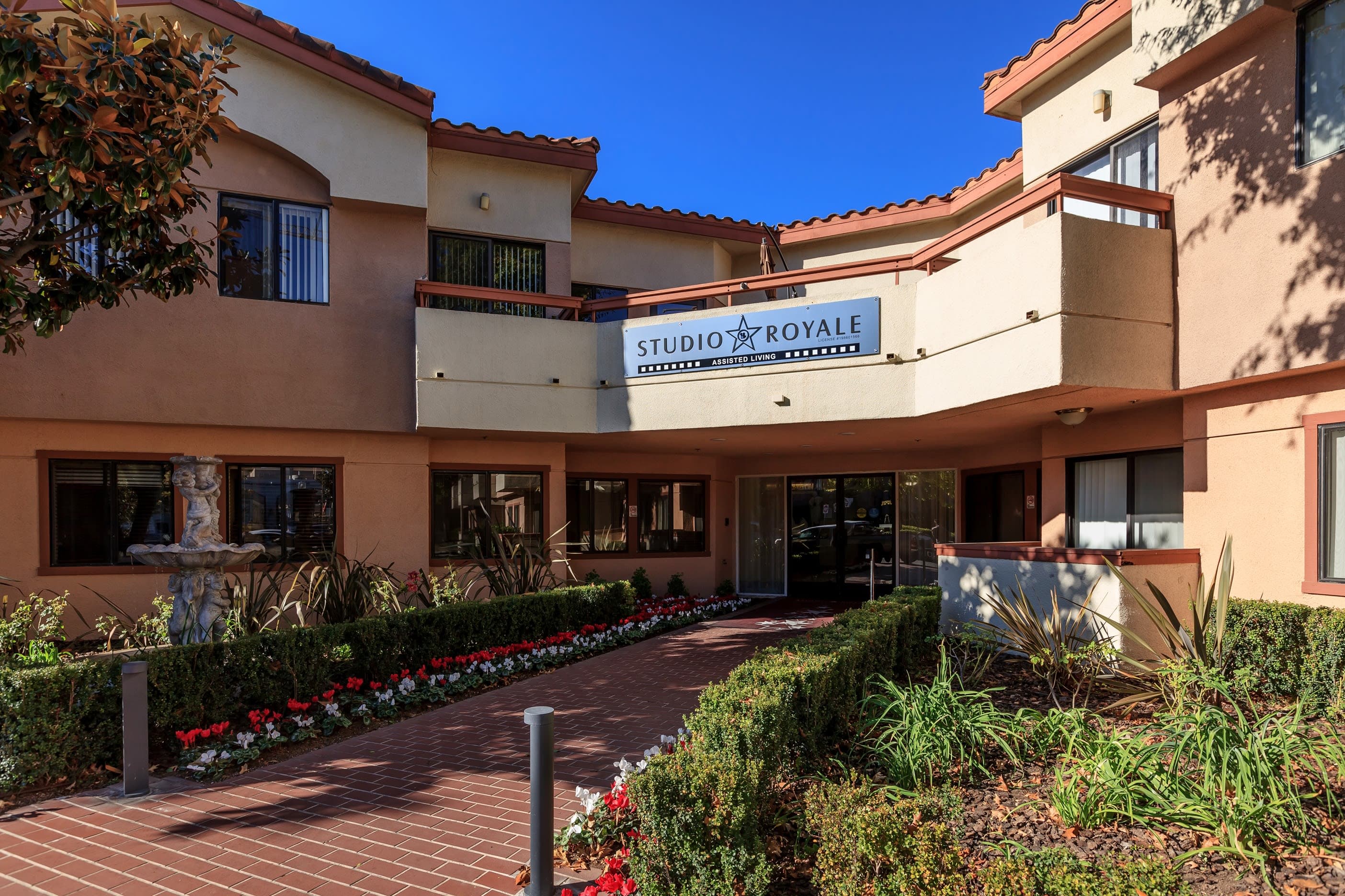 Studio Royale by Cogir - Senior living in Culver City, California