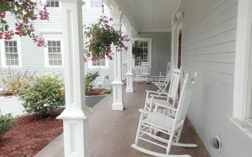 Suffield Commons, LLC in Suffield, CT - Main View