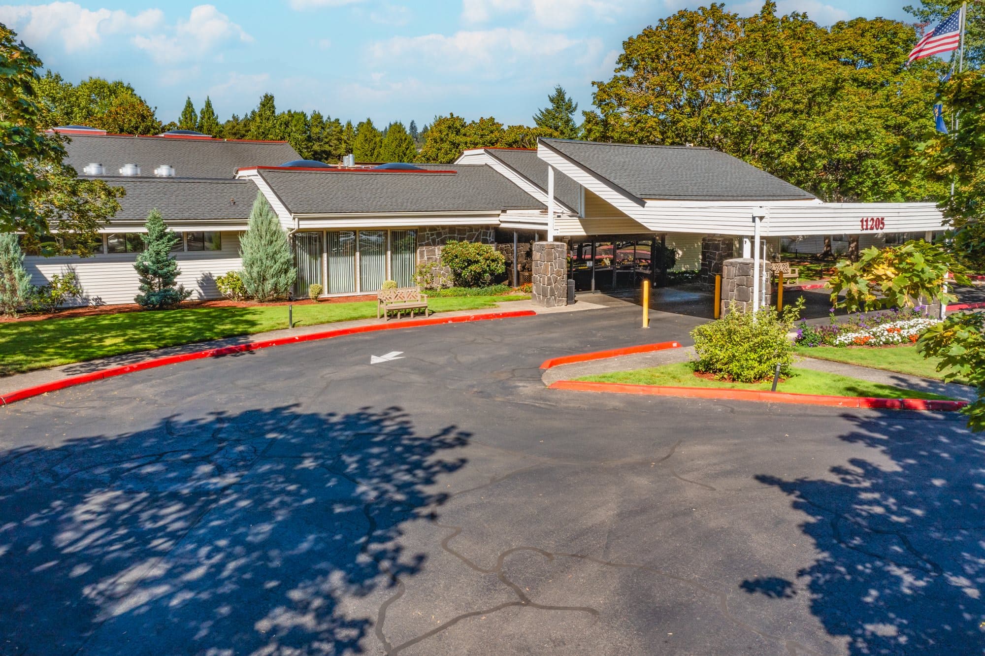Summerfield Estates Retirement Community in Tigard, OR - Main View