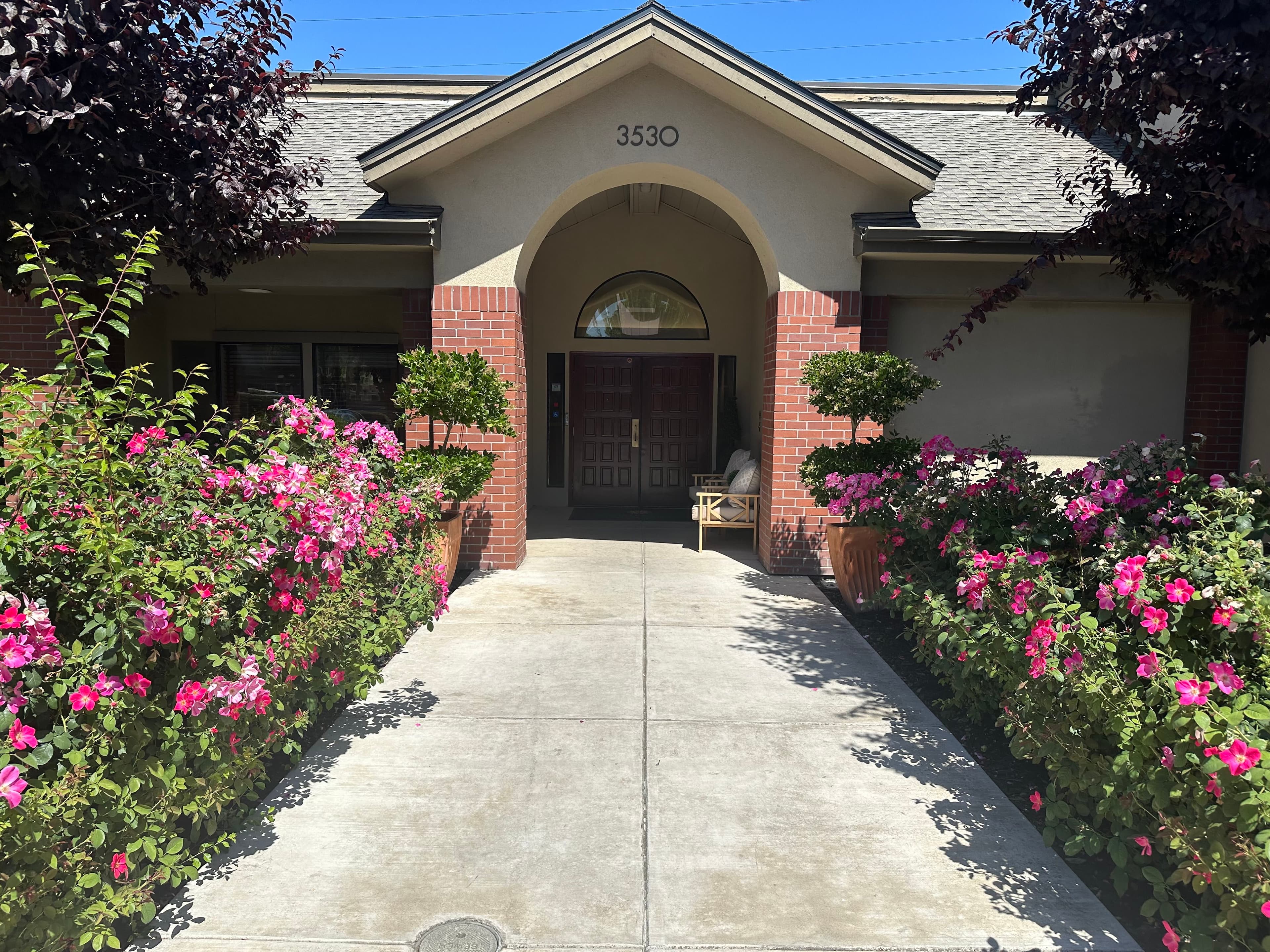 Summerfield Place of Stockton in Stockton, CA - Main View