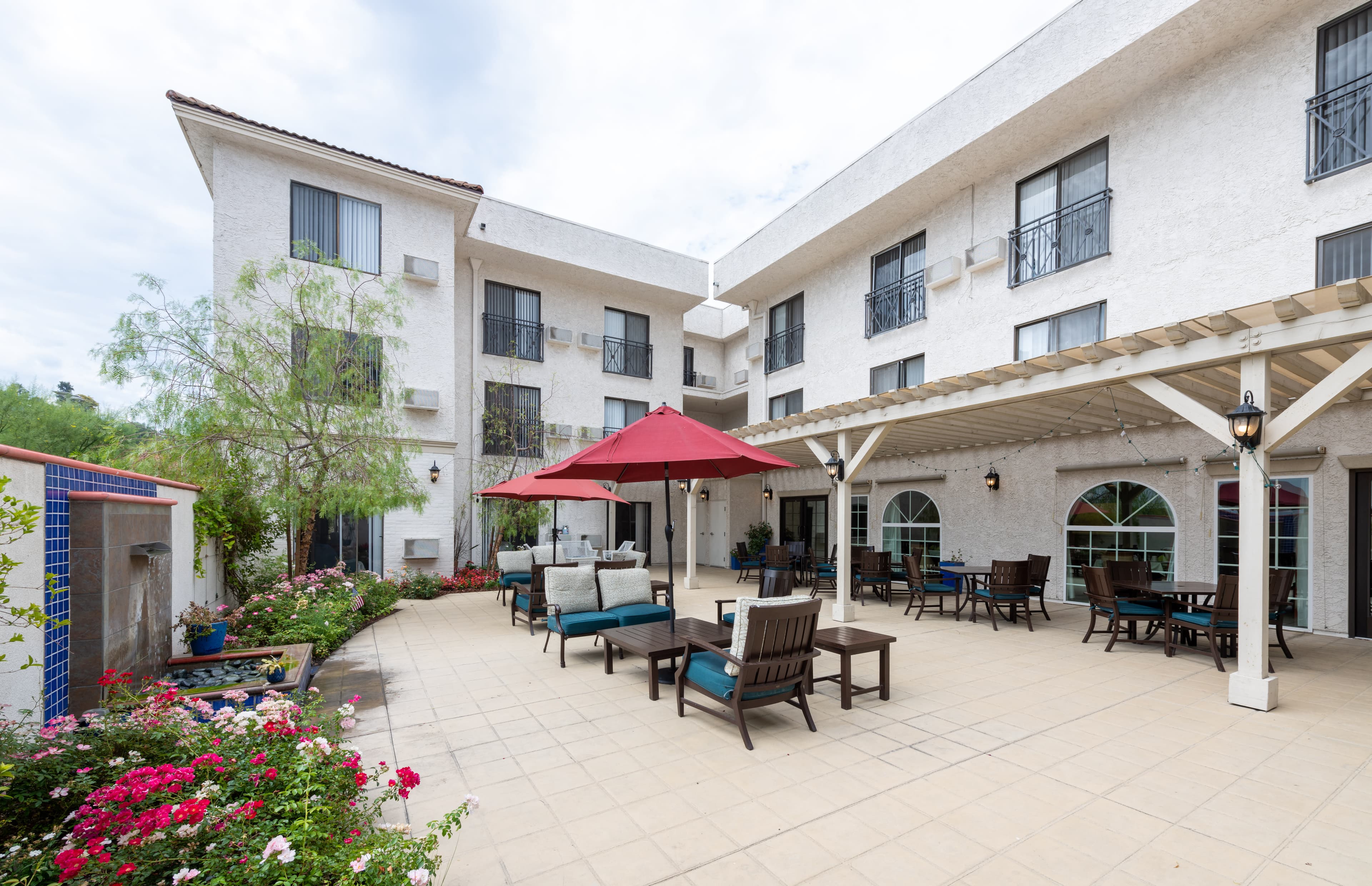 Savant Of Woodland Hills in Woodland Hills, CA