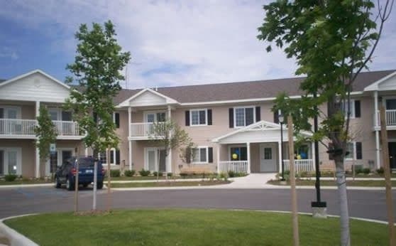 Sunrise Village in Milaca, MN - Main View