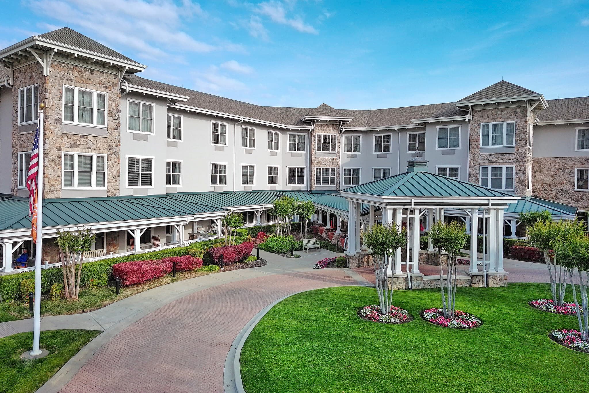 Sunrise at Hillcrest in Dallas, TX - Main View