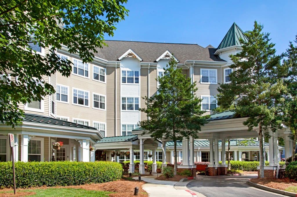 Sunrise of Huntcliff II in Atlanta, GA - Main View