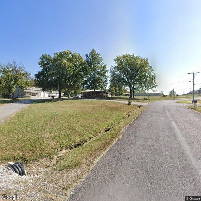 Sweet Springs Villa in Sweet Springs, MO - Main View