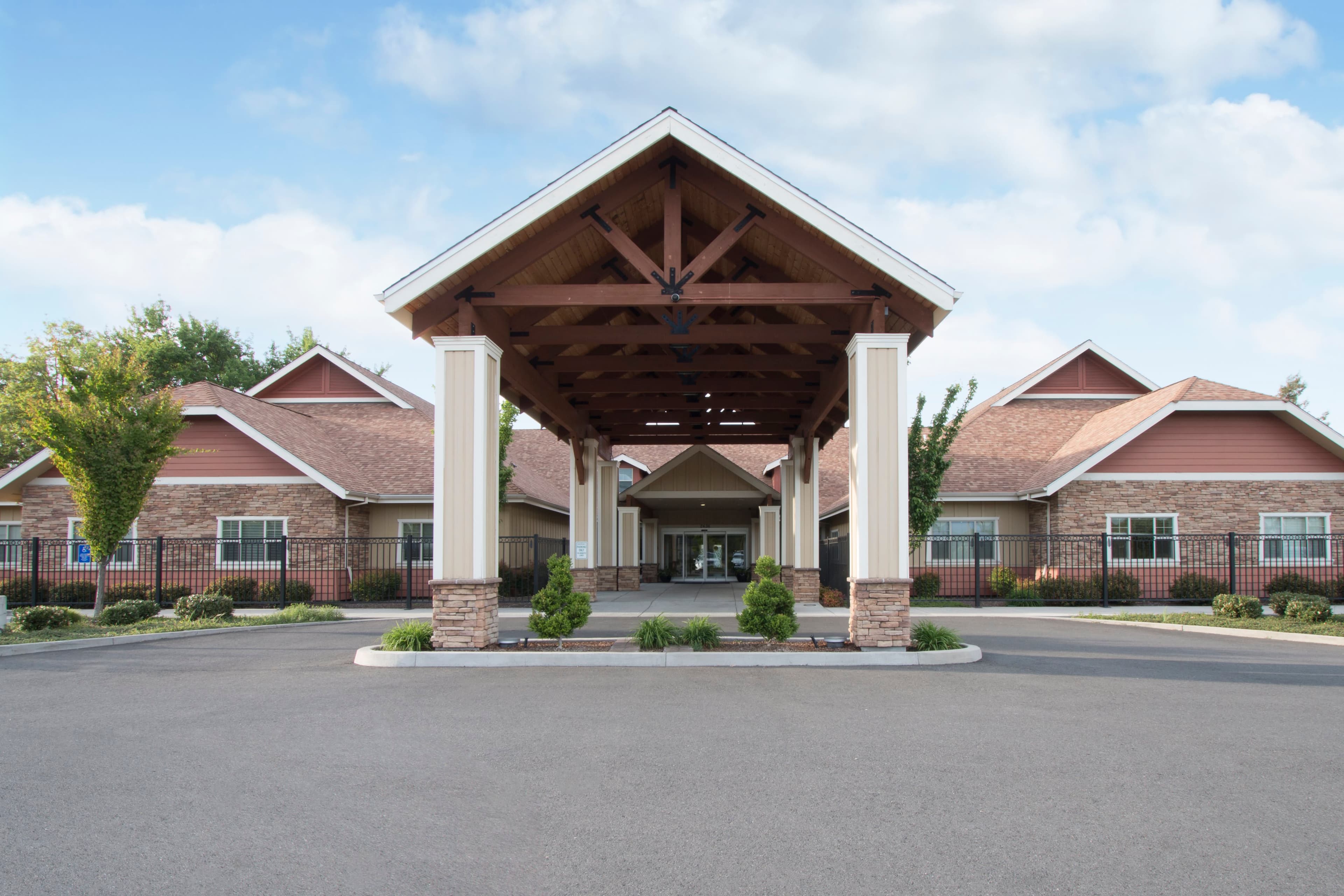 Table Rock Memory Care in Medford, OR - Main View