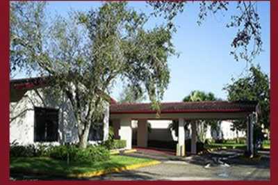 Tamarac Rehabilitation & Health Care Center in Tamarac, FL - Main View