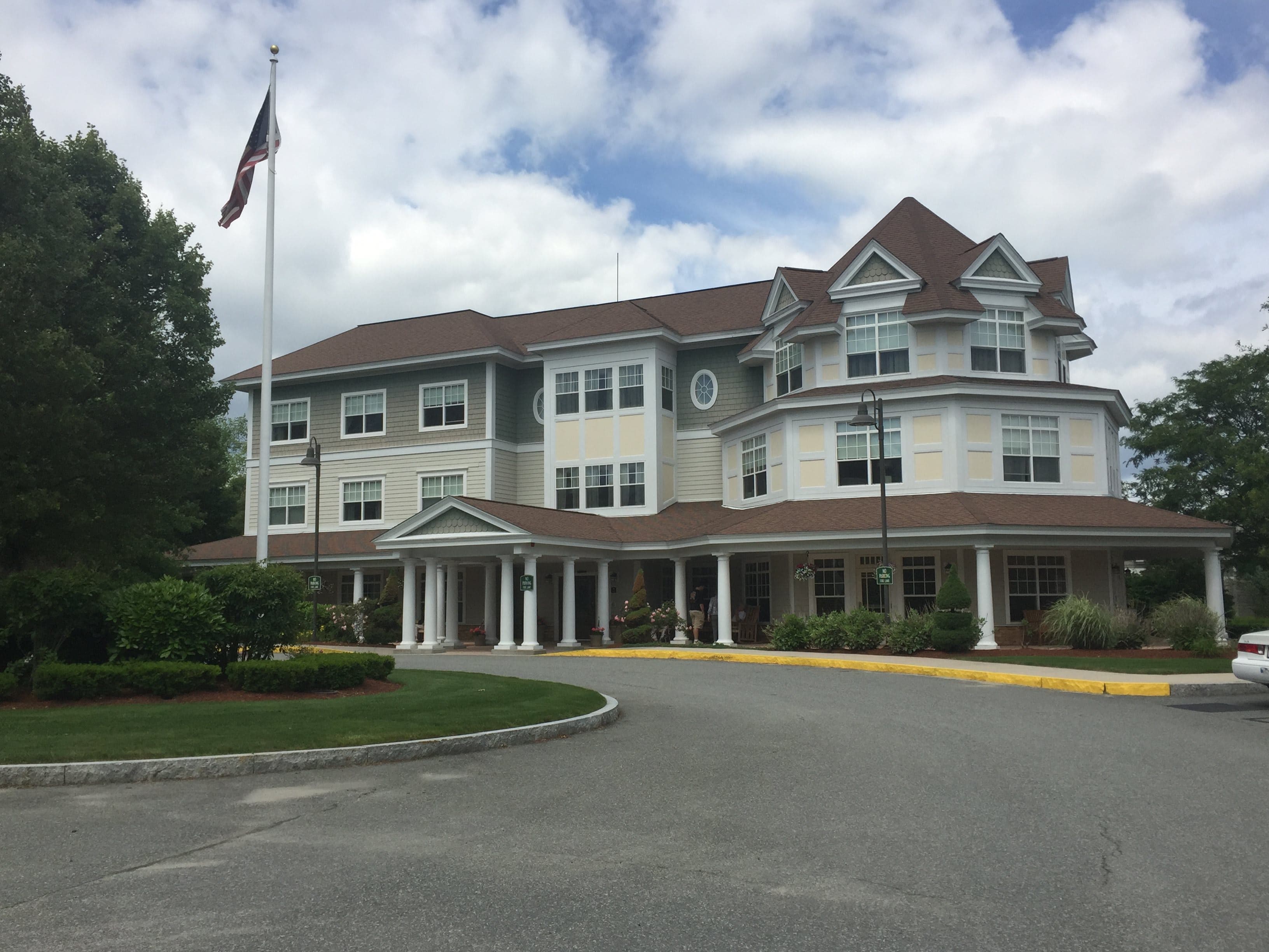 Tamarisk Senior Living in Warwick, RI