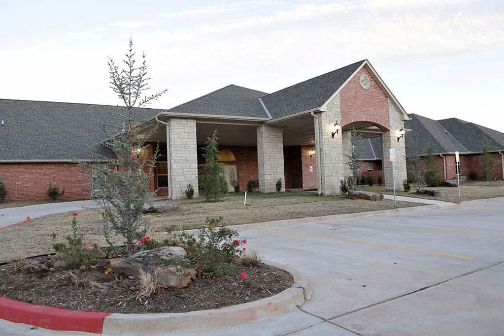 Tealridge Assisted Living and Memory Care in Edmond, OK - Main View