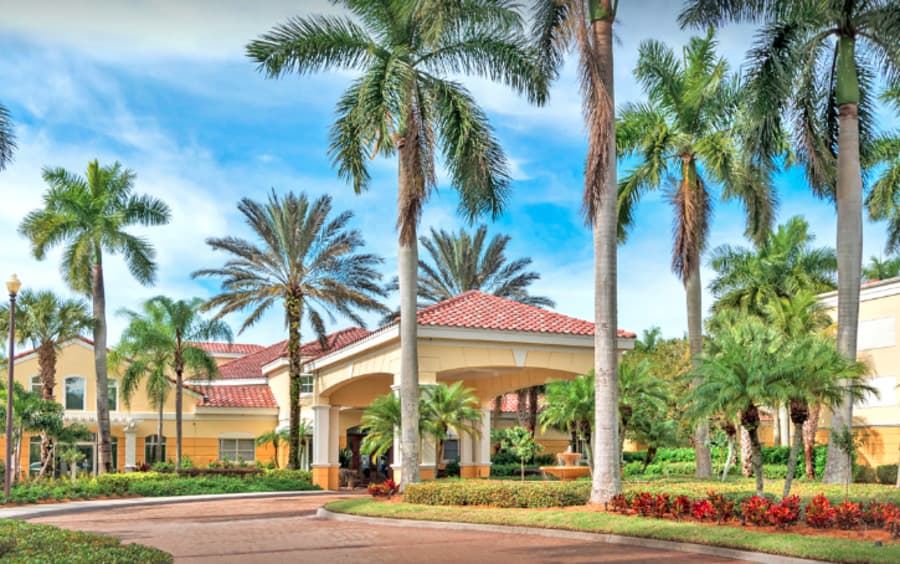 The Carlisle Naples in Naples, FL - Main View