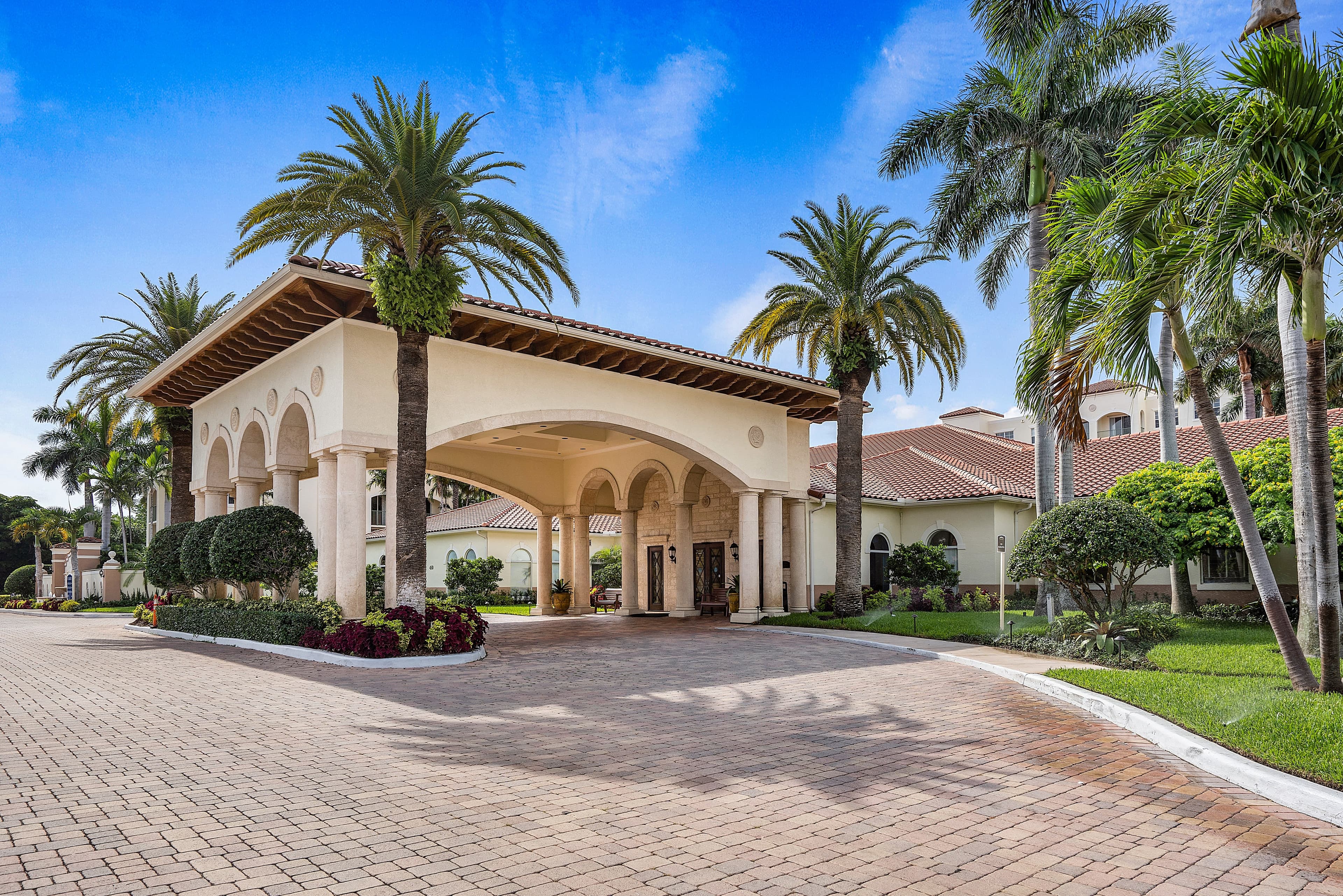 The Carlisle Palm Beach Independent Living in Lantana, FL