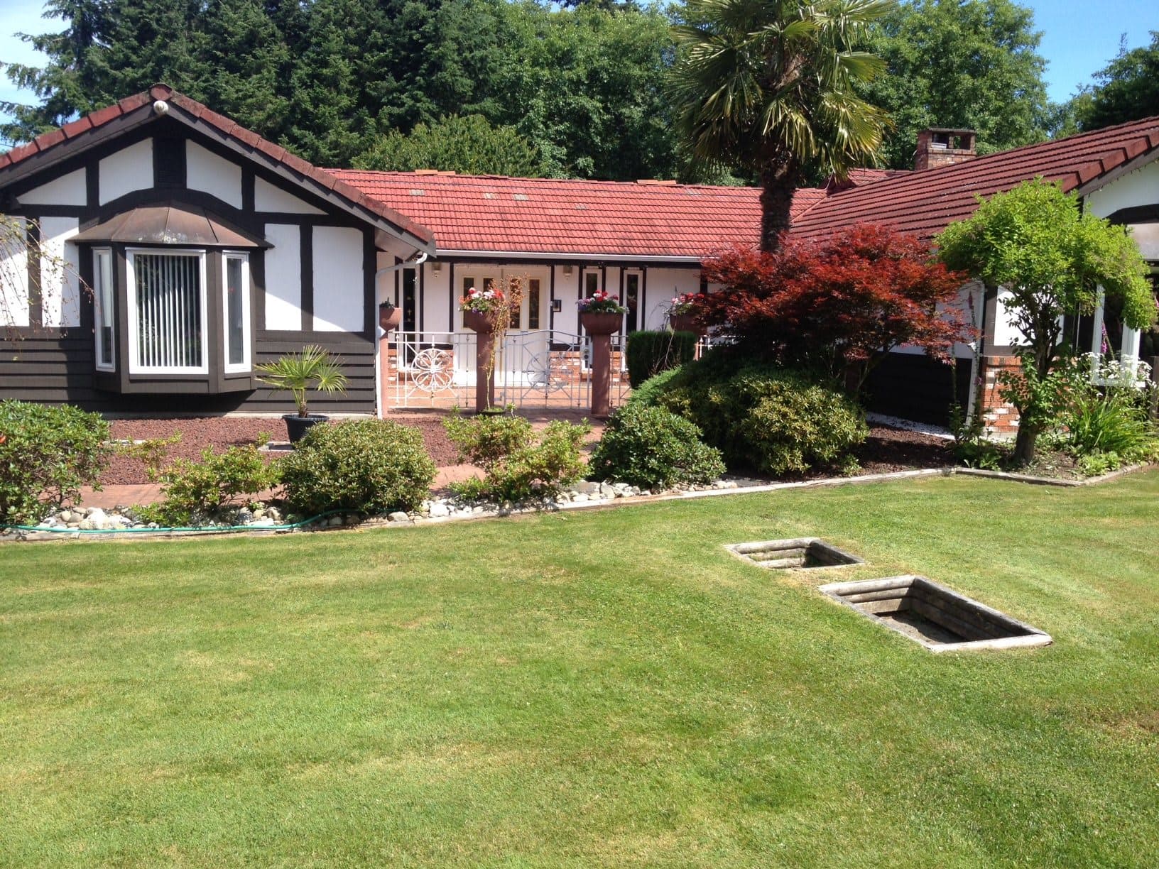 The English Manor in Surrey, BC