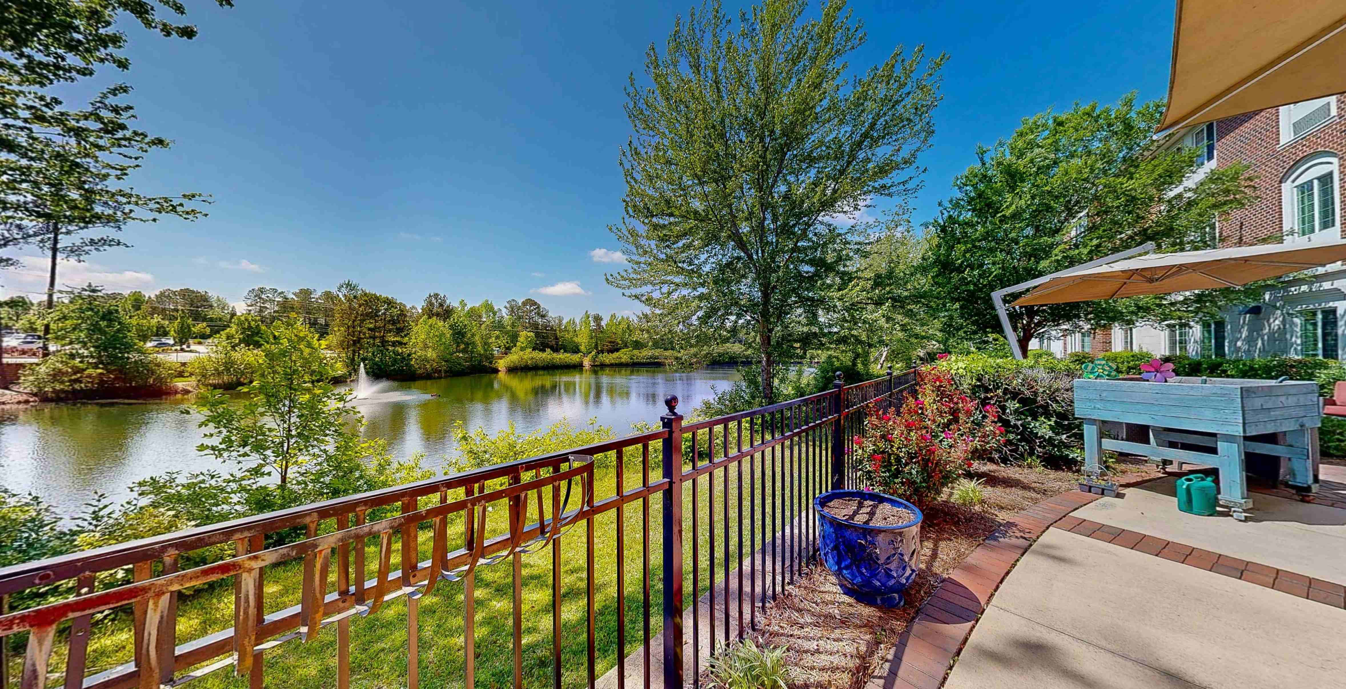 The Georgian Lakeside by Cogir in Roswell, GA