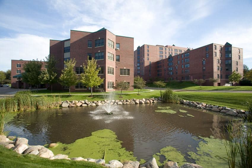 The Glenn Hopkins in Hopkins, MN - Main View