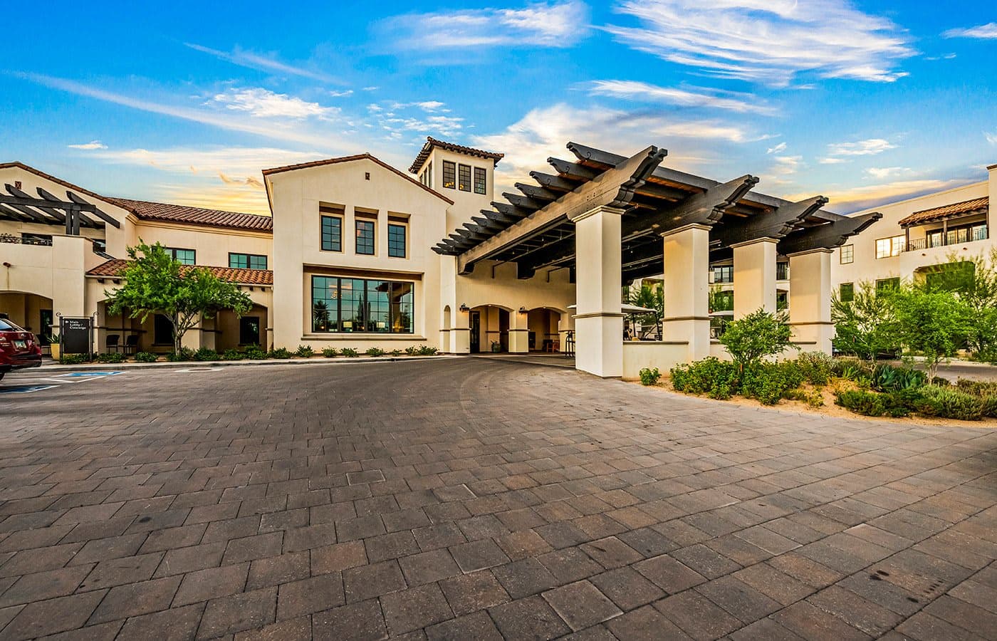 The Hacienda at the Canyon in Tucson, AZ - Main View