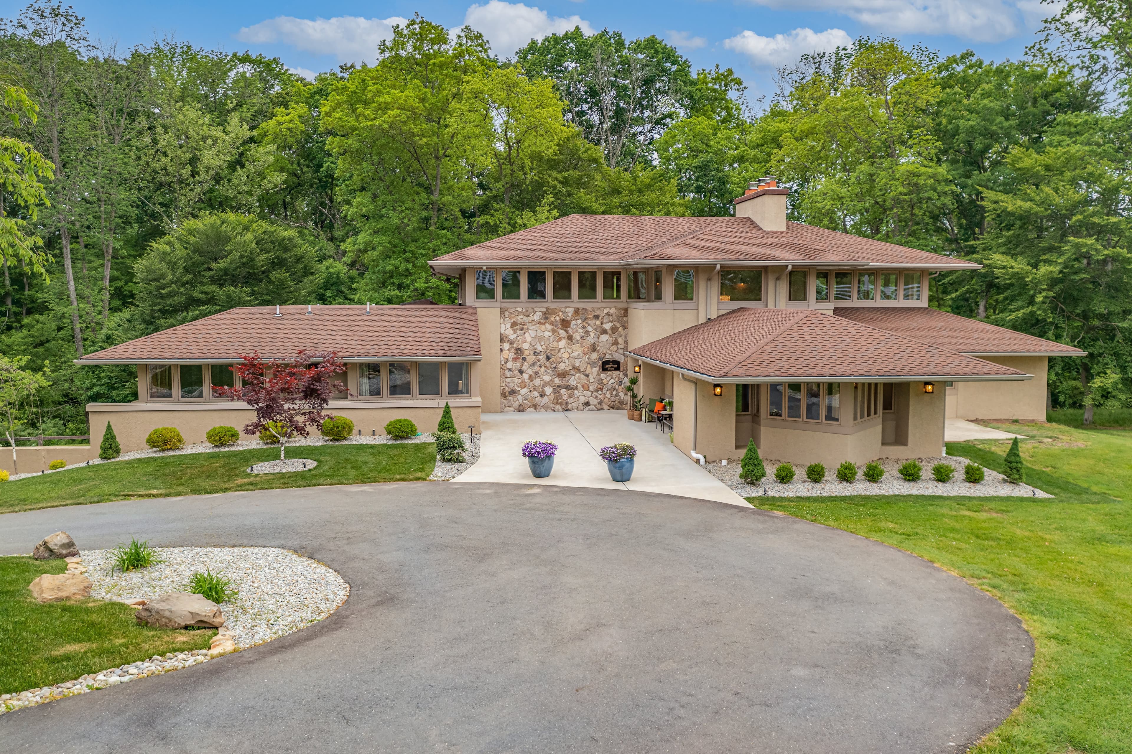 The Lambertville Estate in Lambertville, NJ - Main View