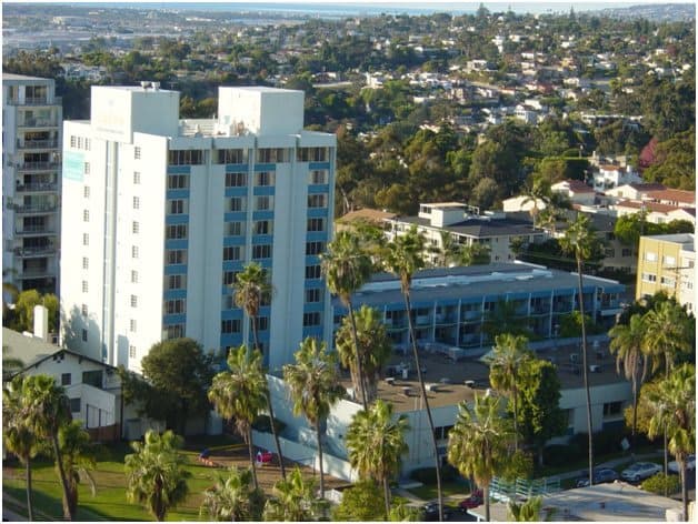 The Manor on Bankers Hill in San Diego, CA - Main View