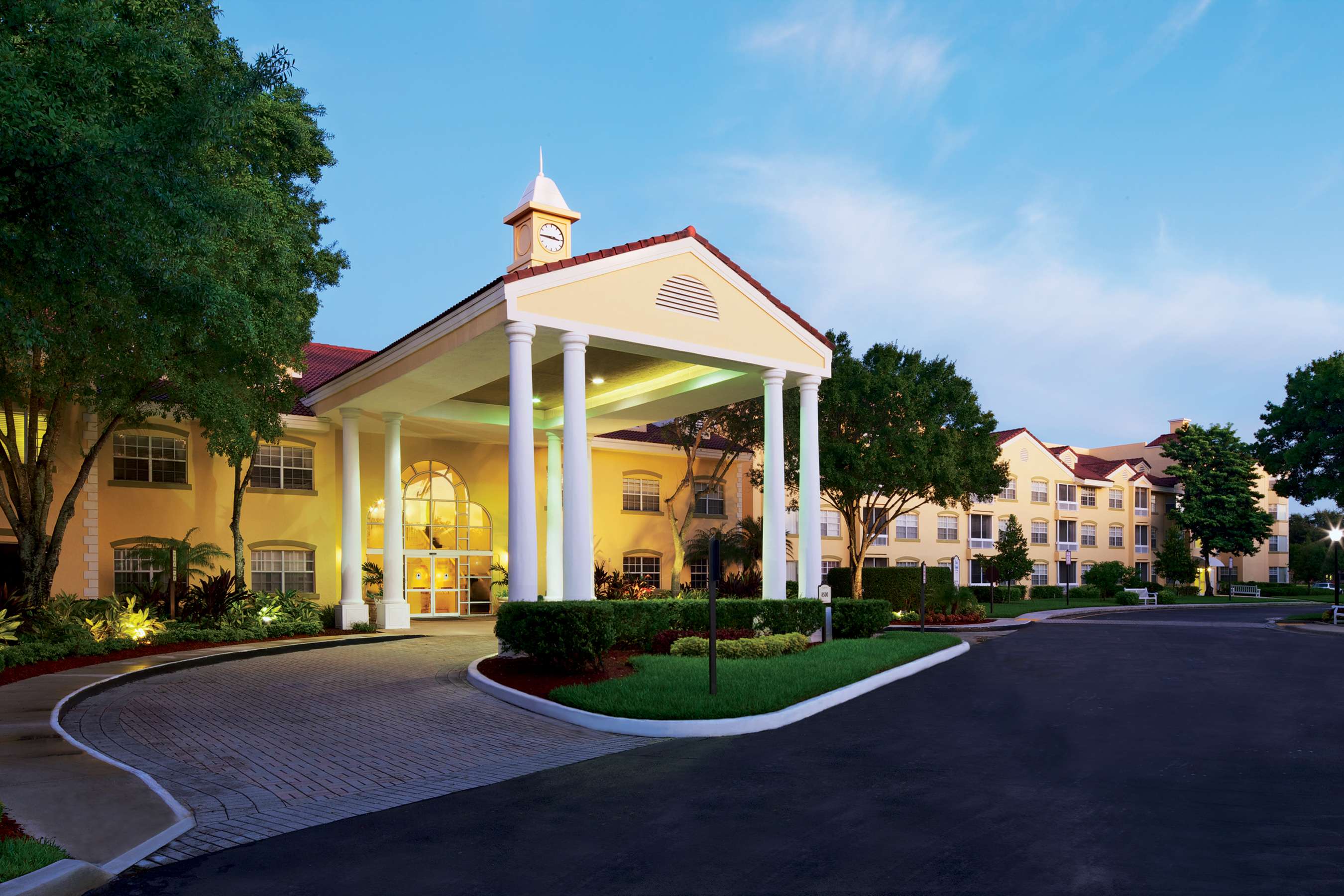 The Pointe at Plantation in Plantation, FL - Main View