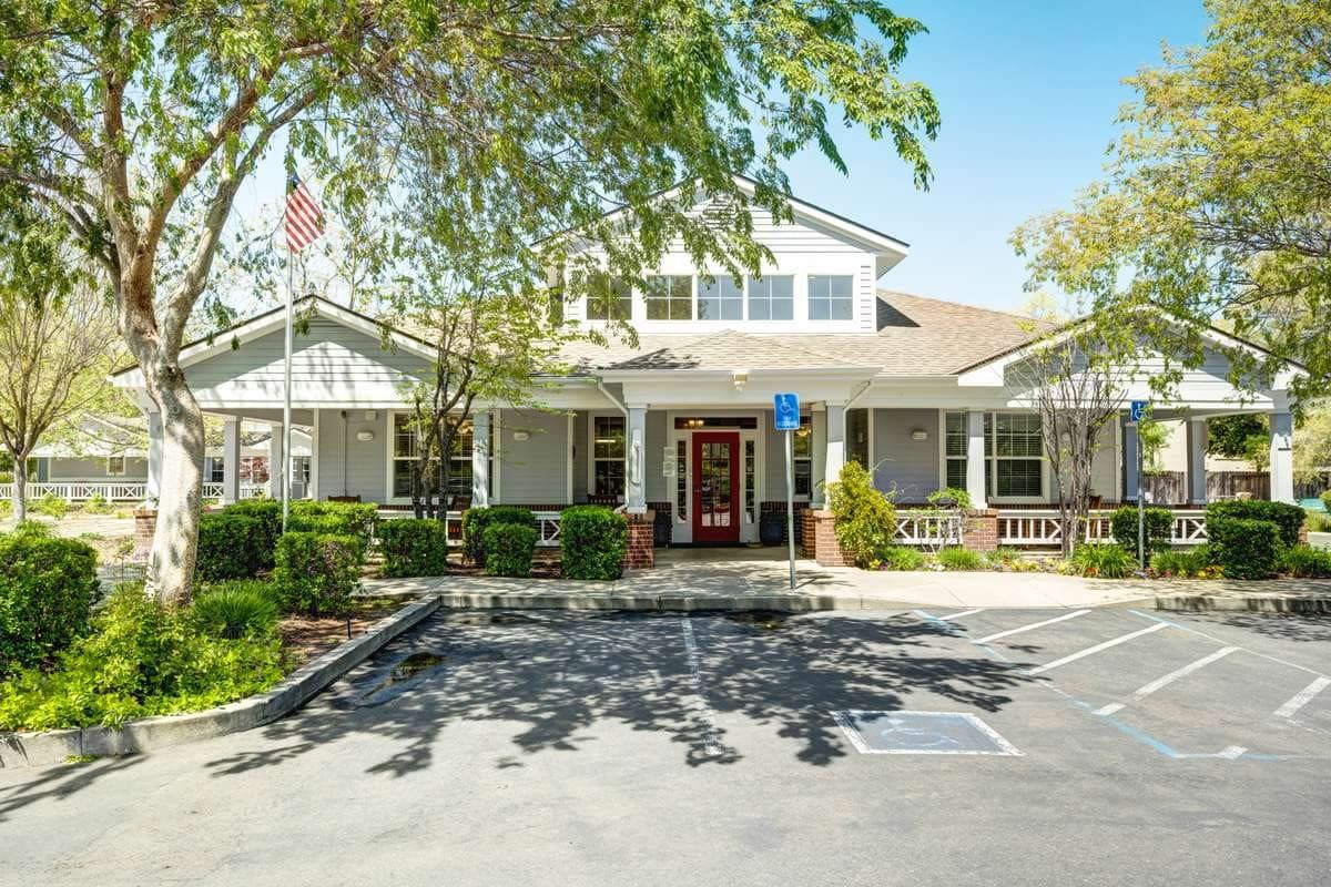 Ivy Park At Laguna Creek in Elk Grove, CA