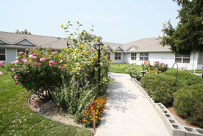 Three Rivers Place in Kennewick, WA - Main View