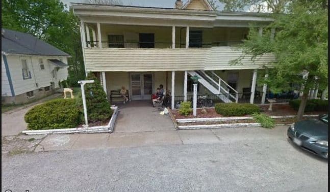 Towne House in Mexico, MO - Main View