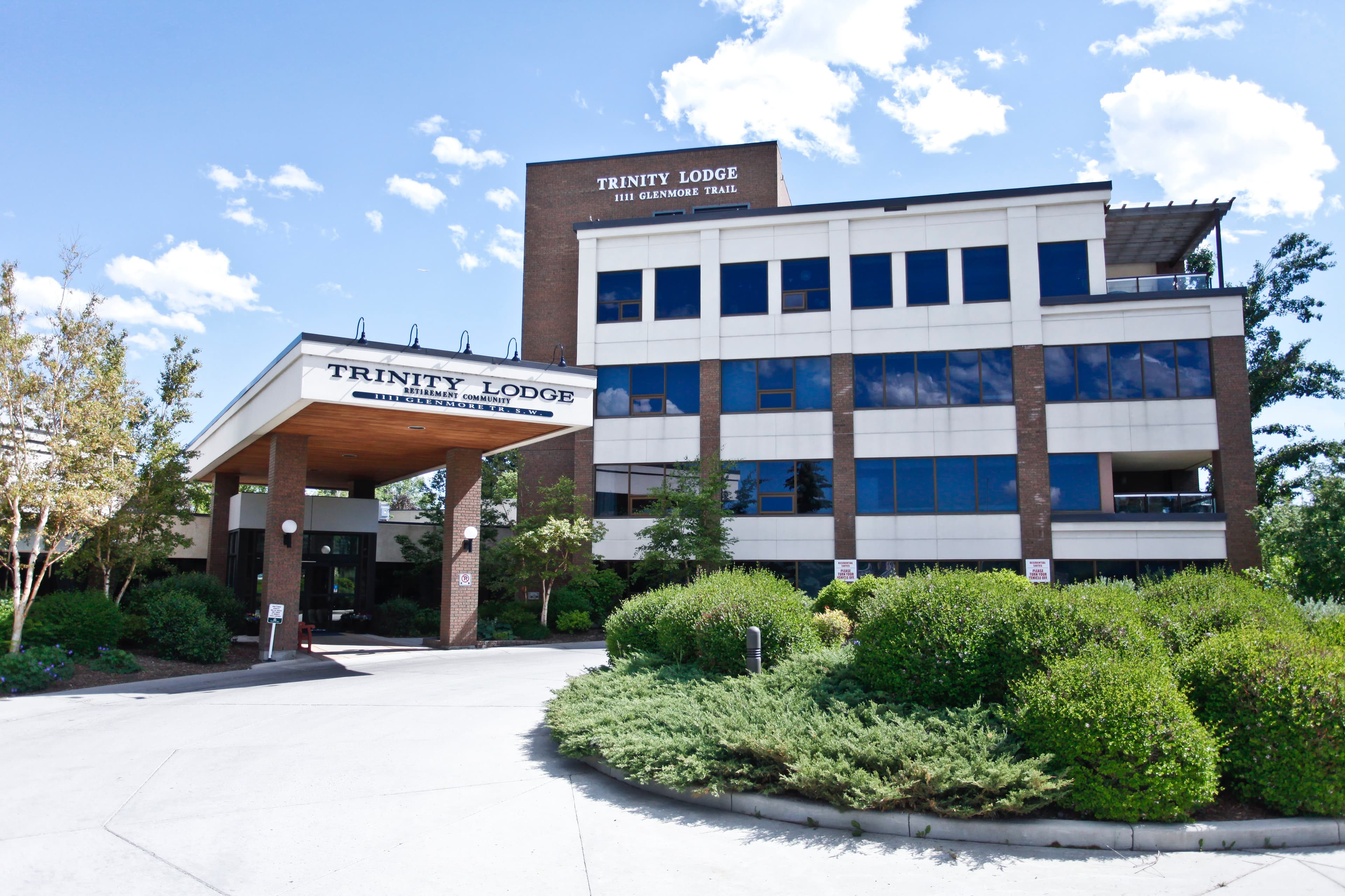 Trinity Lodge Retirement Residence in Calgary, AB