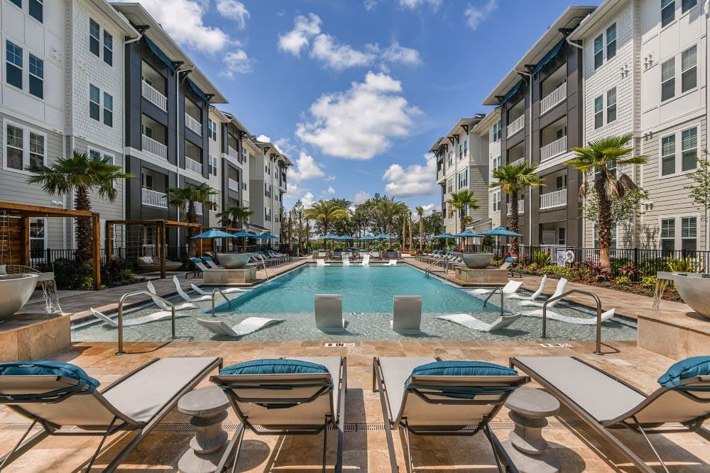 Upside Jacksonville in Jacksonville, FL - Main View