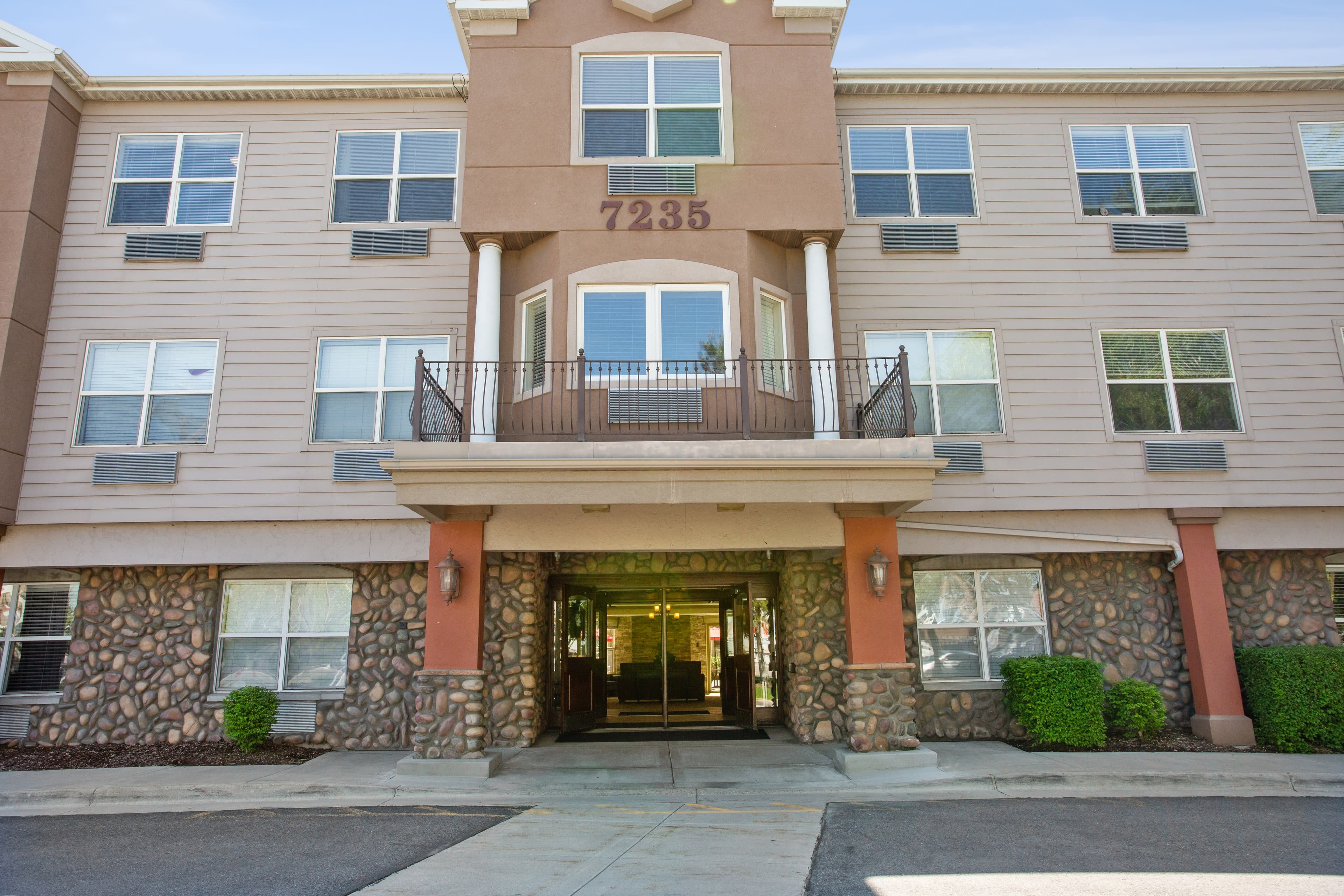 Valencia at Cottonwood Heights in Cottonwood Heights, UT