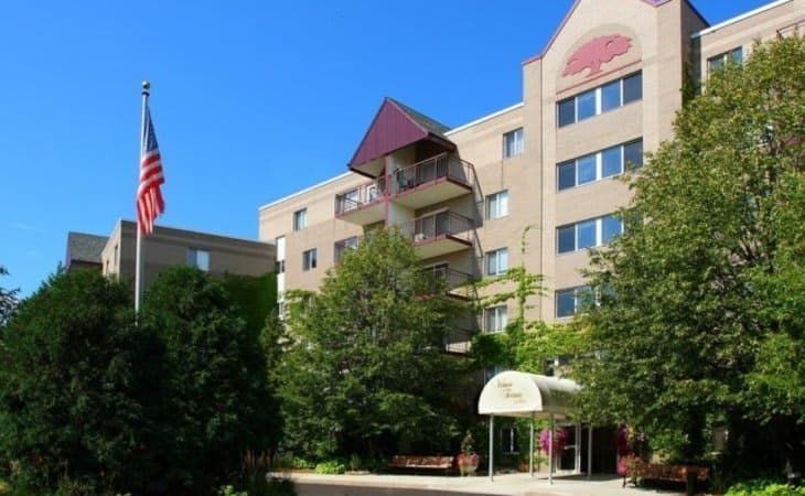 Vernon Terrace of Edina in Edina, MN - Main View