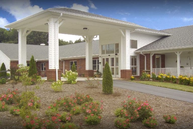 Vienna Village in Pfafftown, NC - Main View