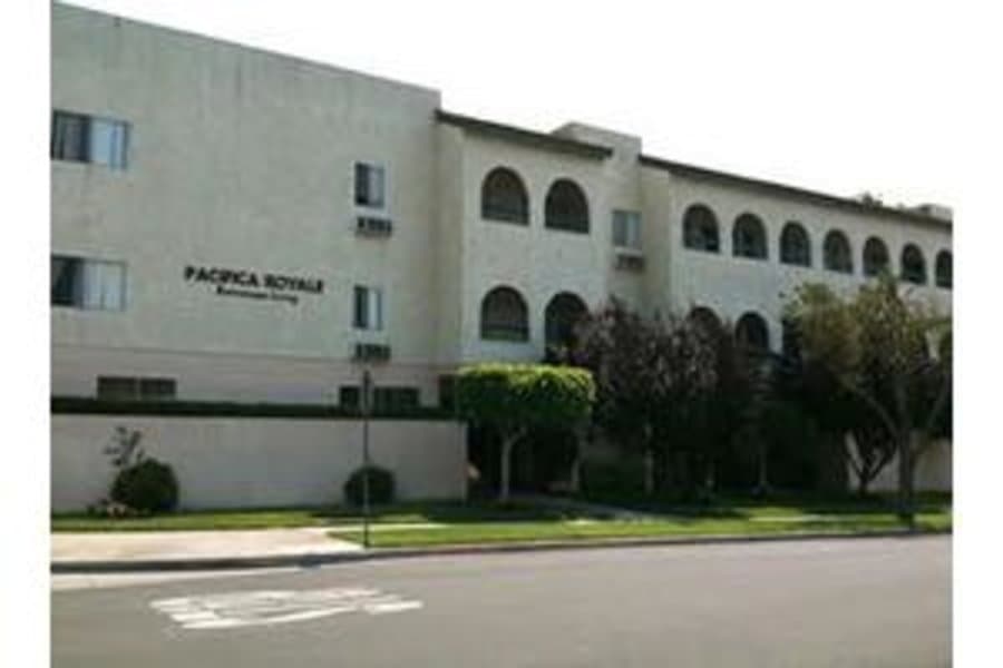 Pacifica Royale Assisted Living Community in Midway City, CA