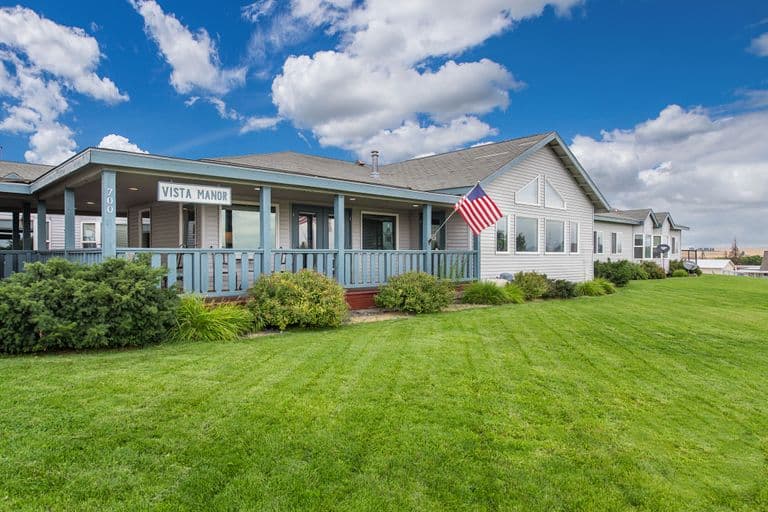 Vista Manor in Wilbur, WA - Main View