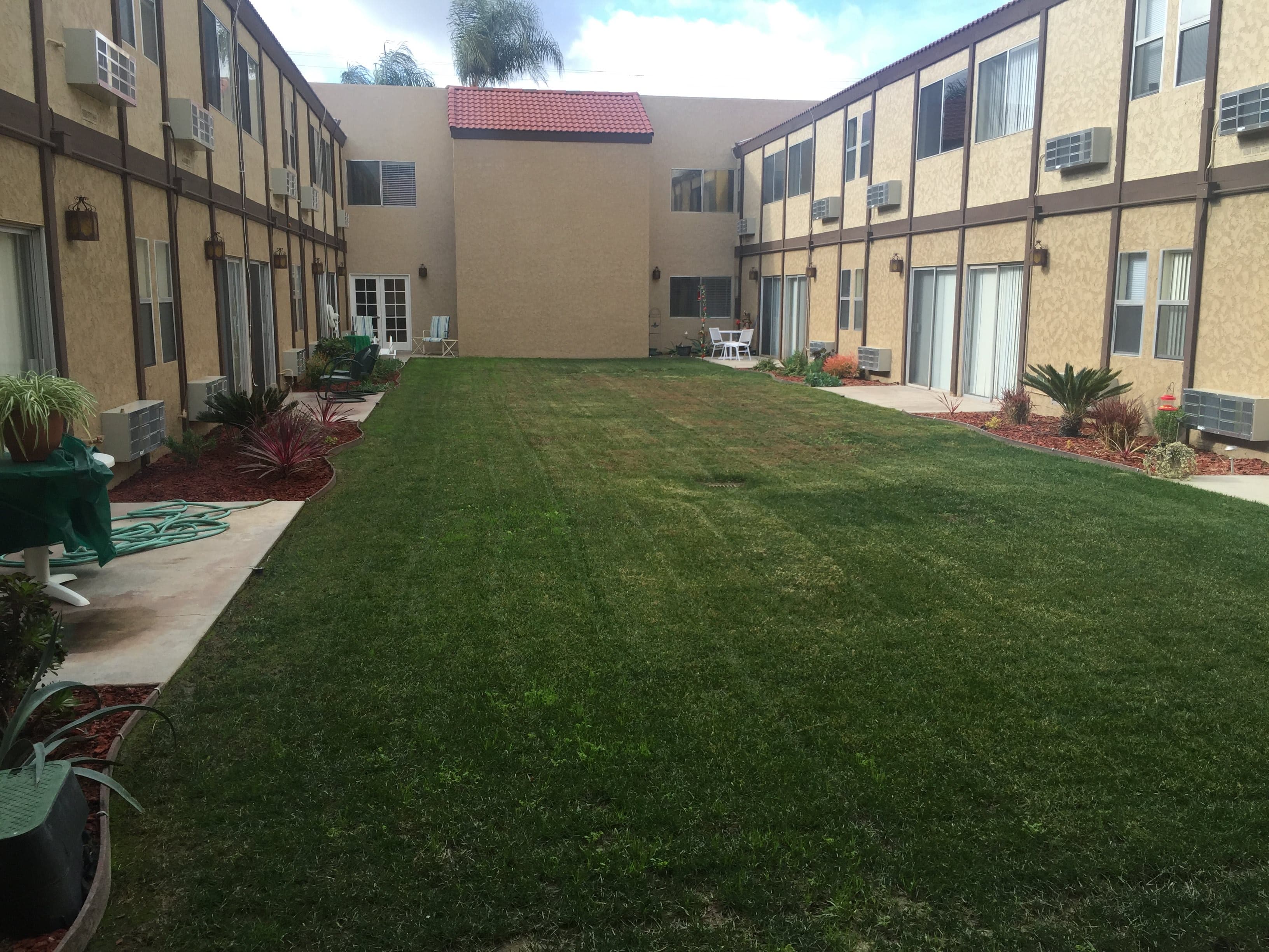 Vista Montana Senior Living, Inc. in Hemet, CA - Main View