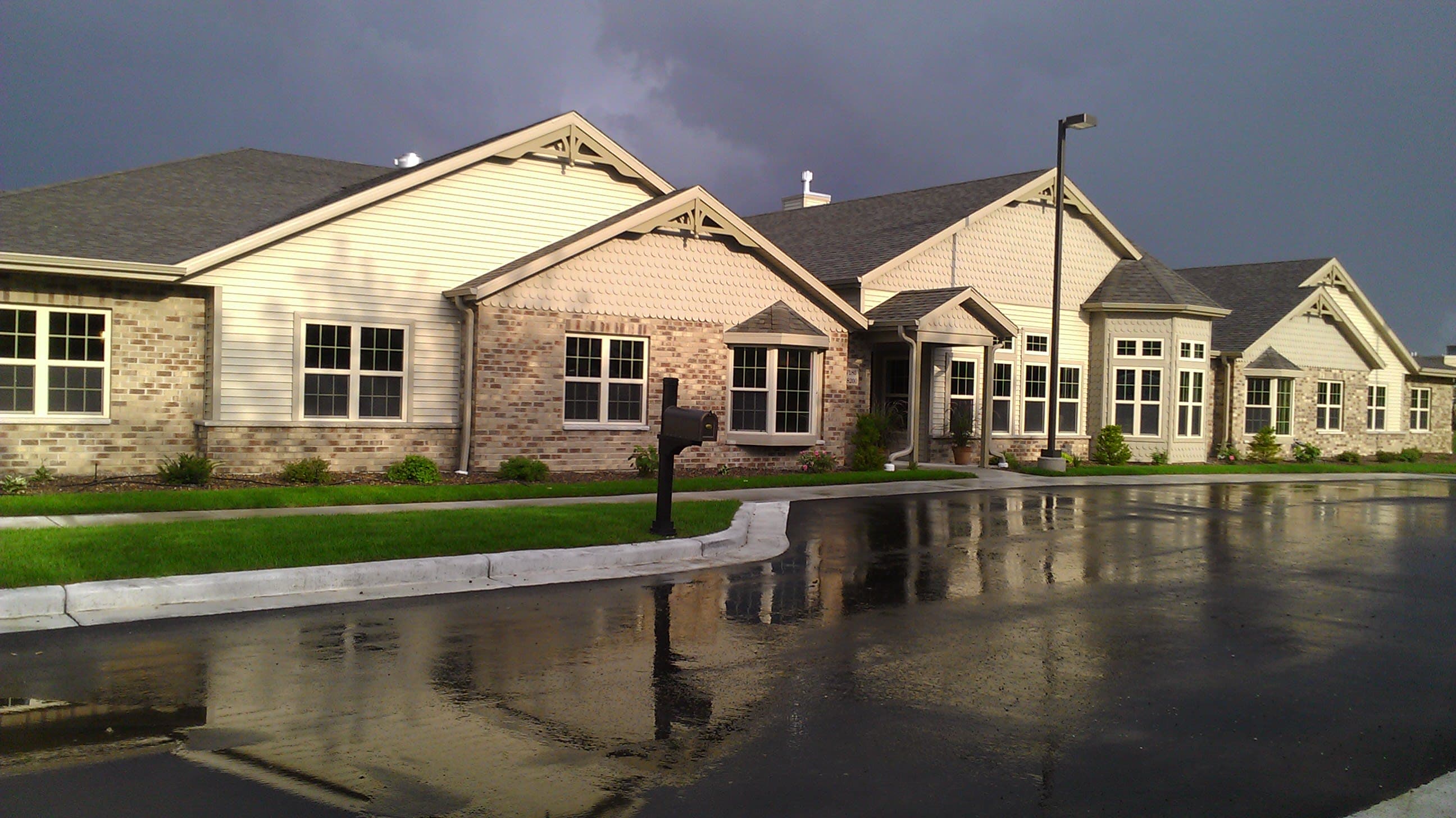 Vista Pointe Assisted Living in Menomonee Falls, WI - Main View