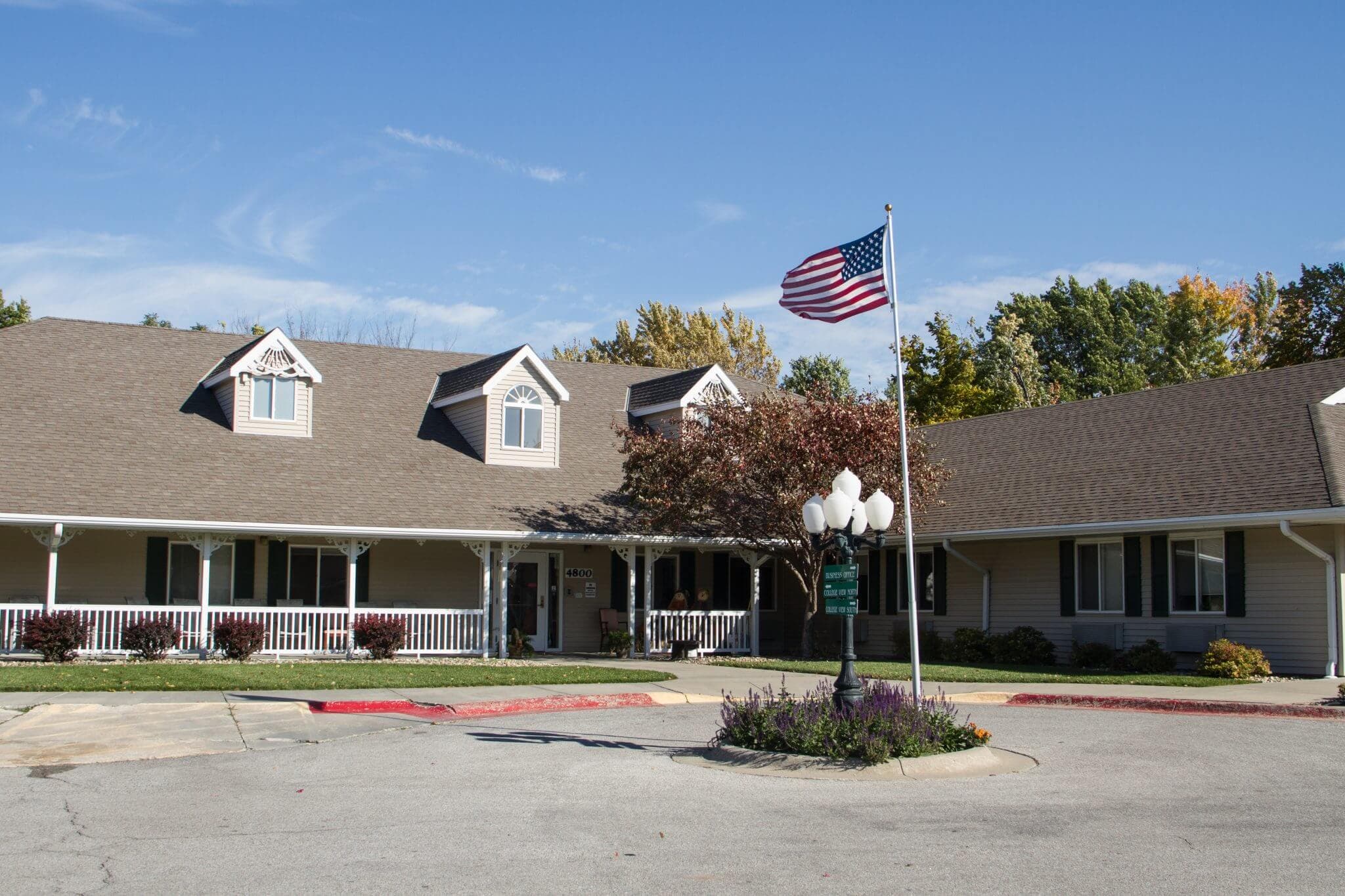 Waterford at College View in Lincoln, NE - Main View
