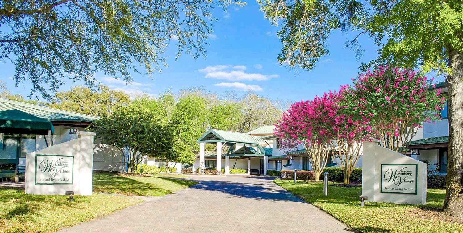 Weinberg Village in Tampa, FL - Main View
