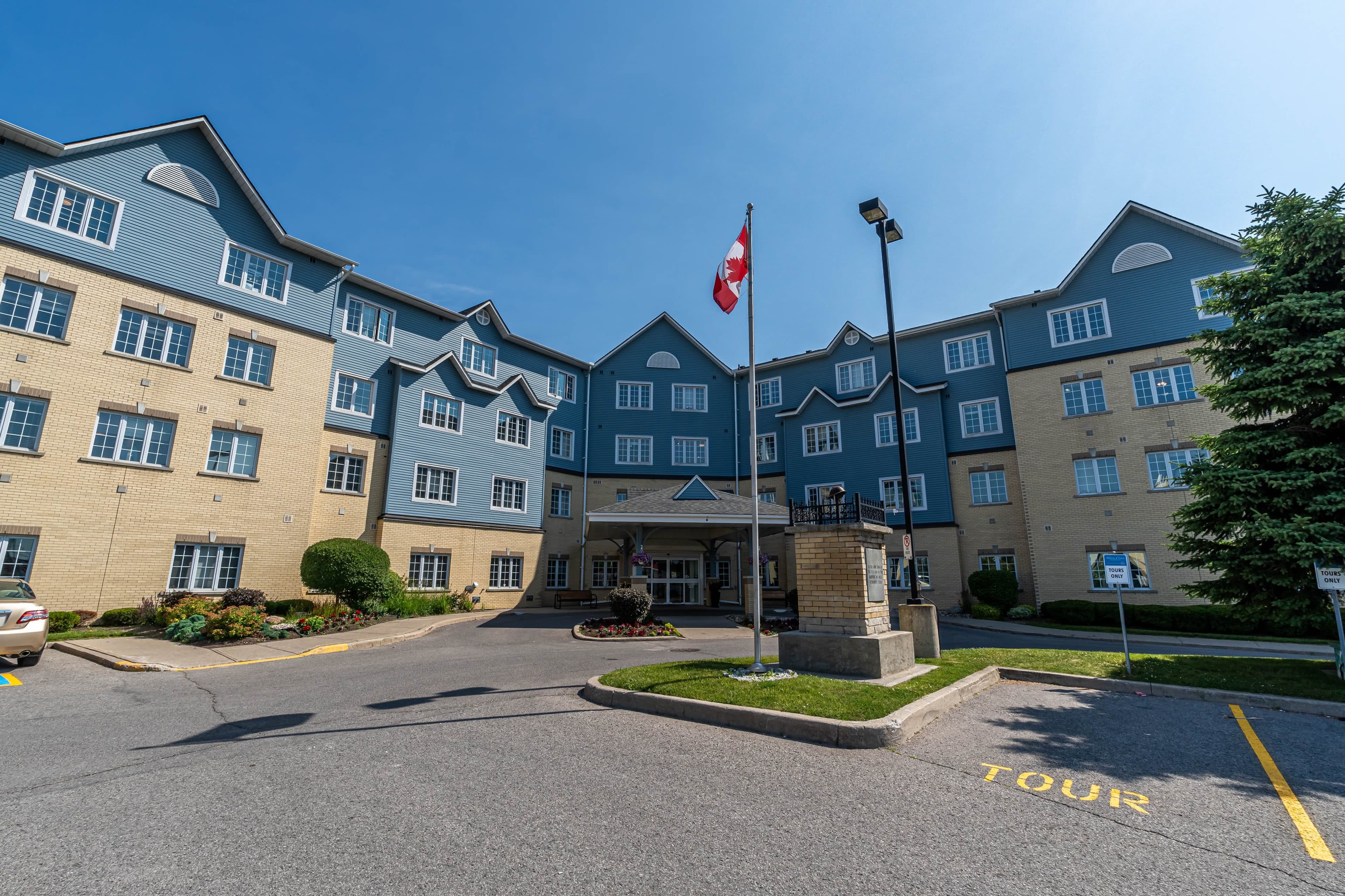 White Cliffe Terrace Retirement Residence in Courtice, ON - Main View