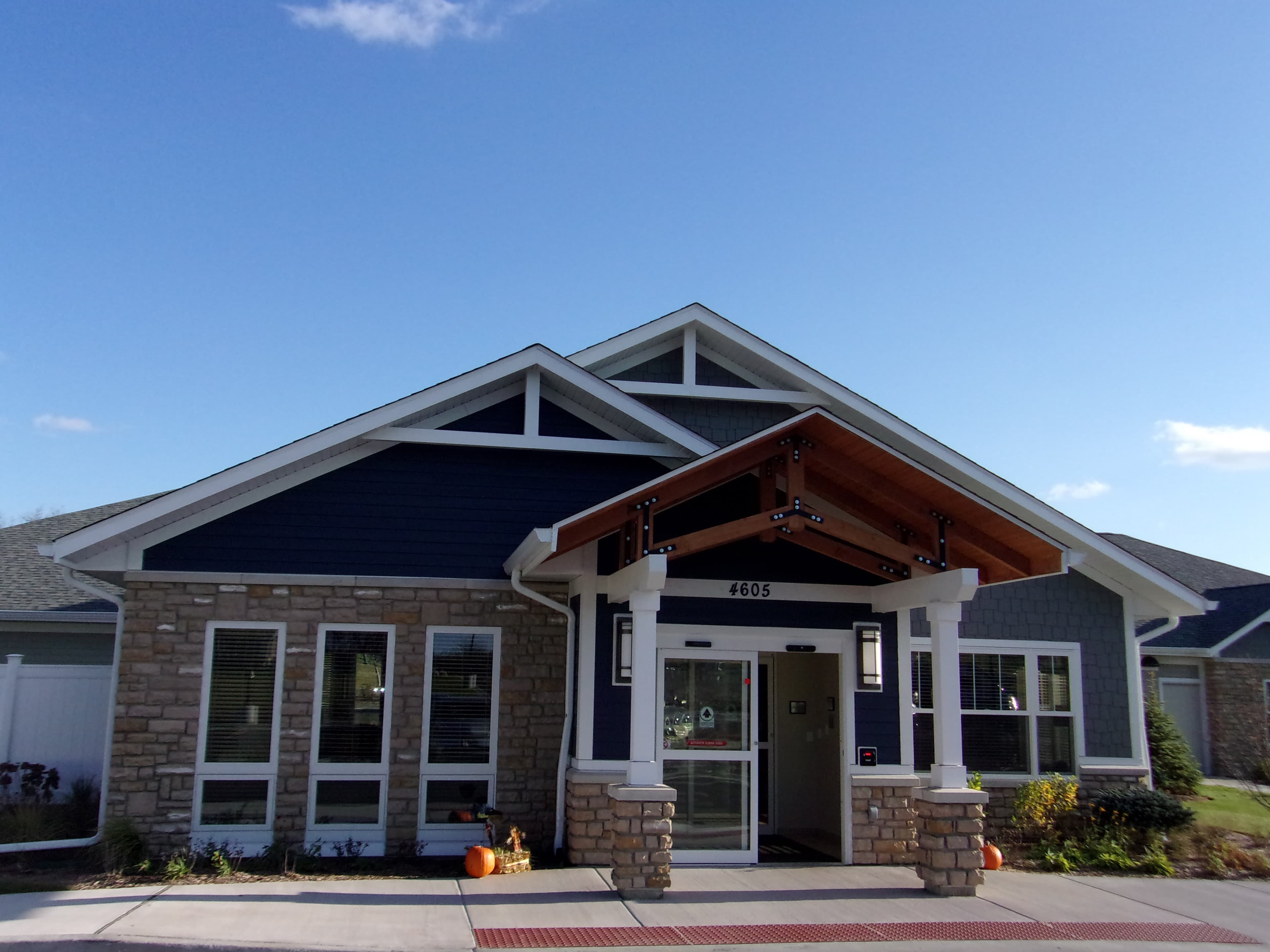 White Oaks Memory Care of McHenry in McHenry, IL - Main View