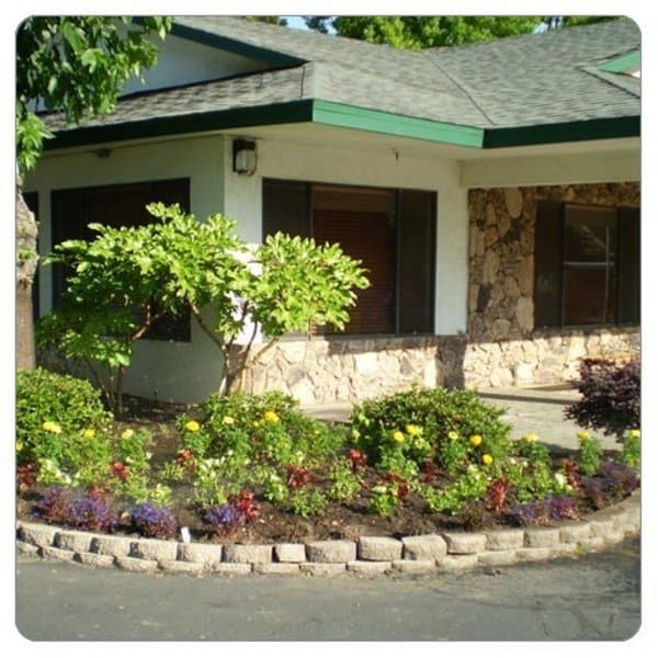 Whitney Oaks Care Center in Carmichael, CA - Main View