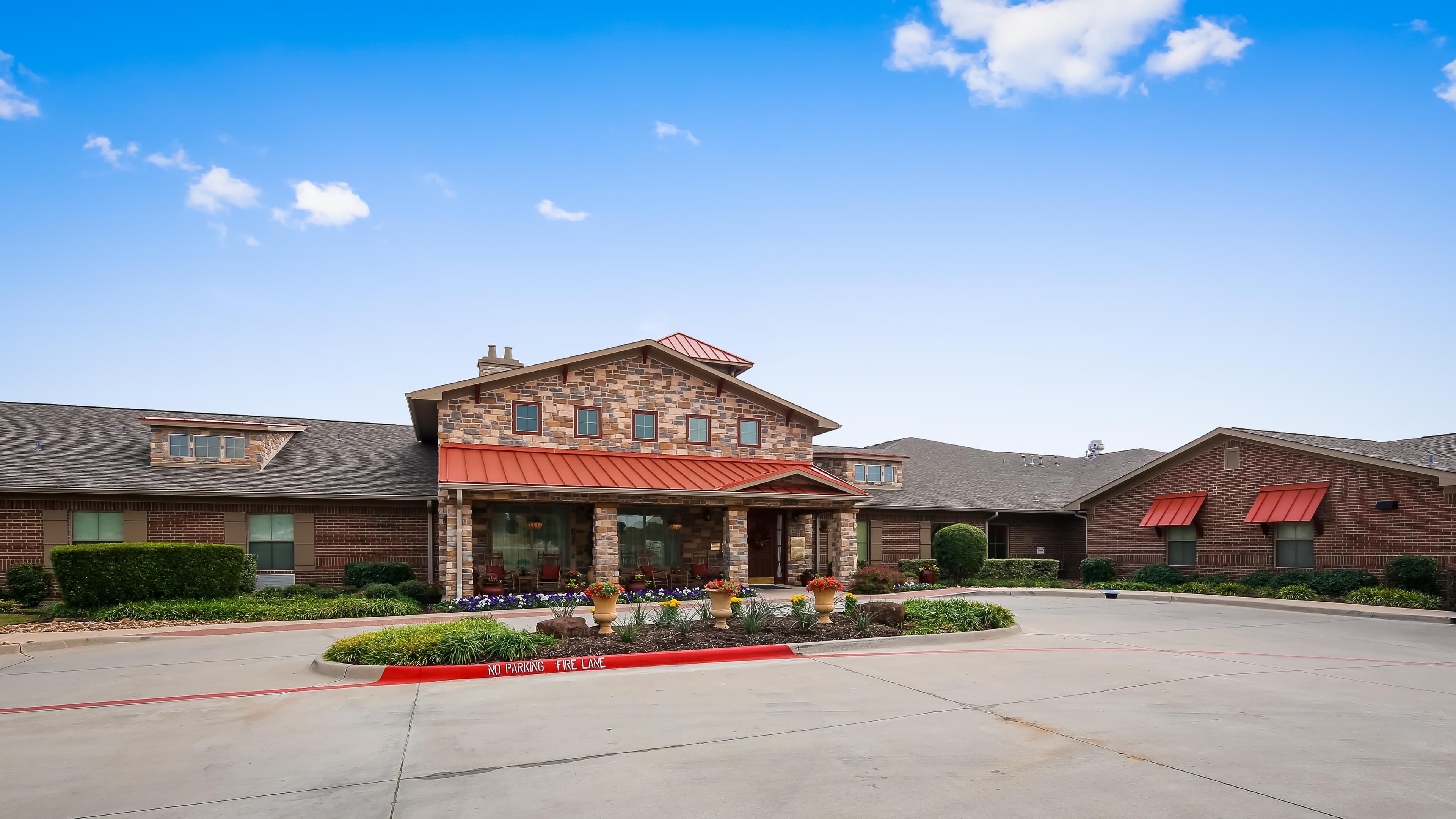 Willow Bend Assisted Living and Memory Care in Denton, TX - Main View
