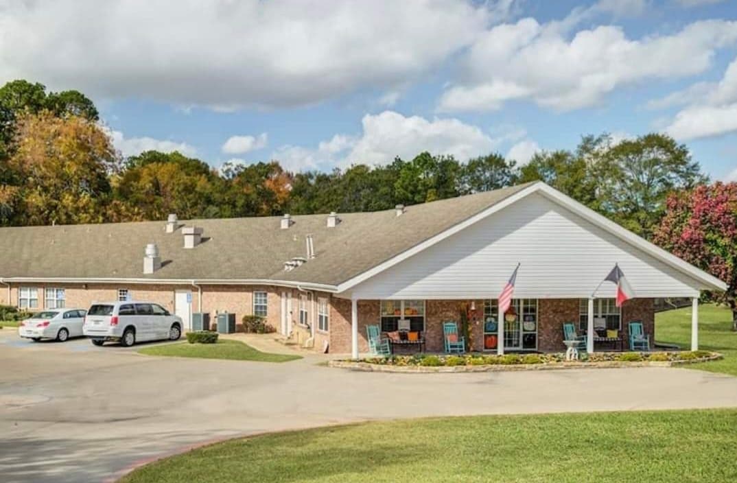 Winkler Court in Carthage, TX - Main View