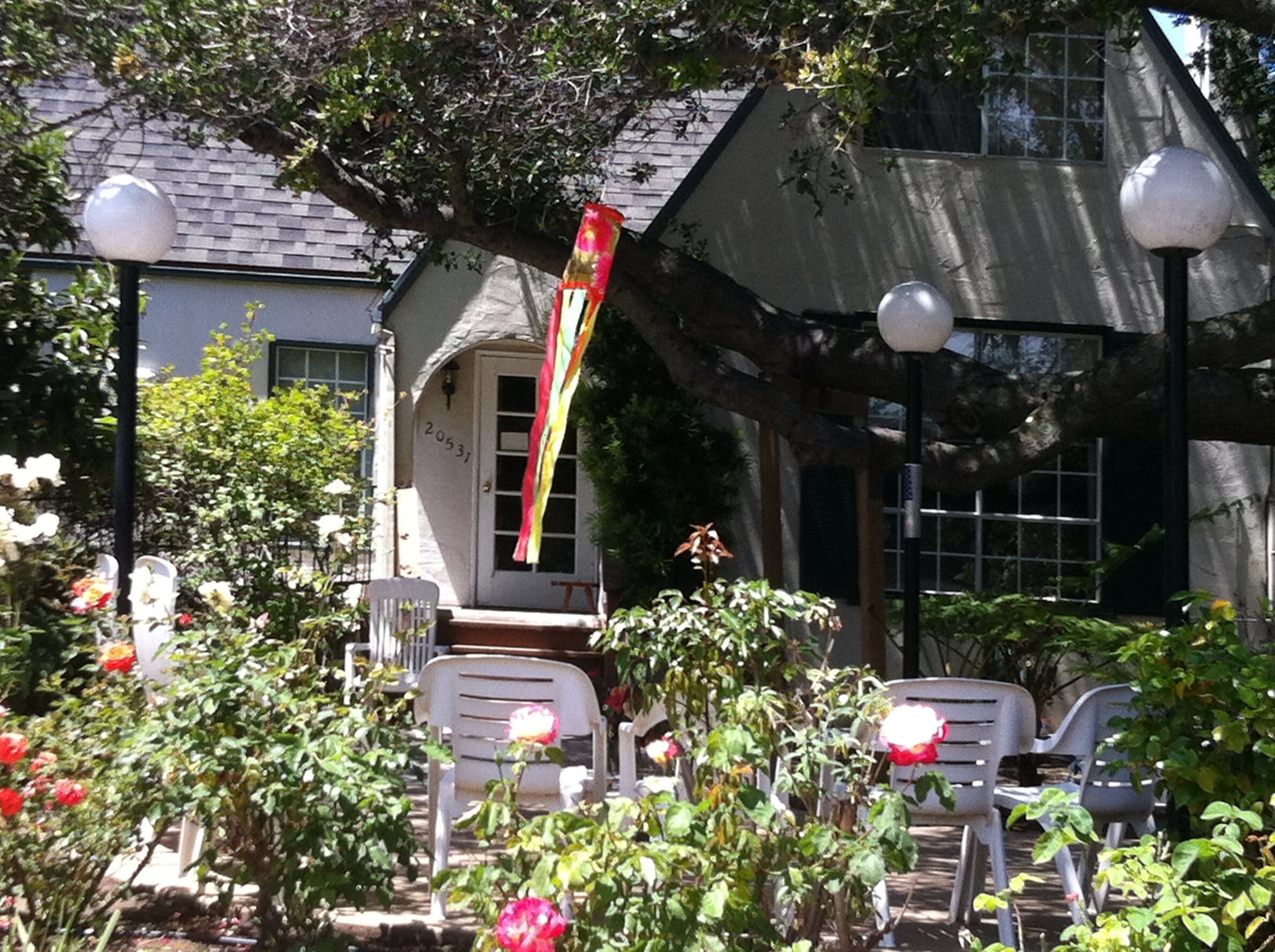 Woodside RCFE in Castro Valley, CA - Main View