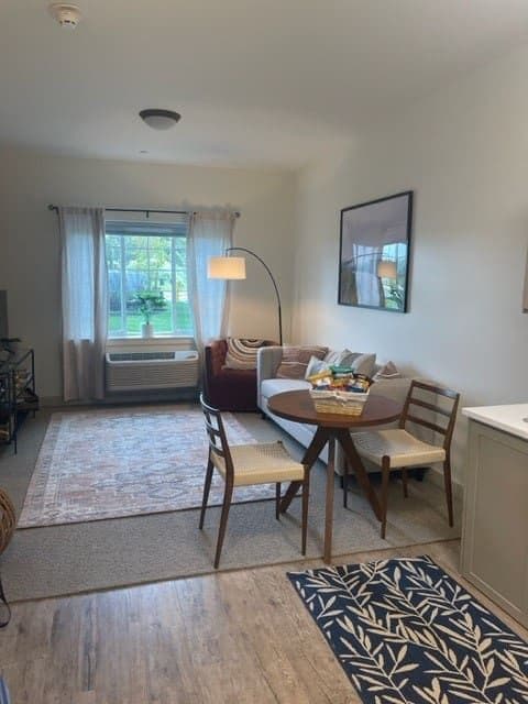 Charter Senior Living Of Orange - Senior living in Orange, Connecticut