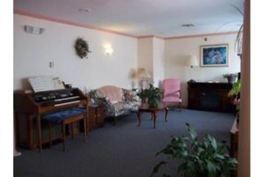 Willows Nursing Home in Santa Rosa, CA - Gallery 1