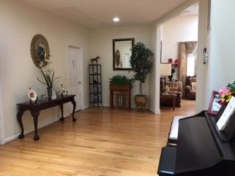 Abbey Guest Home in Pasadena, CA - Main View
