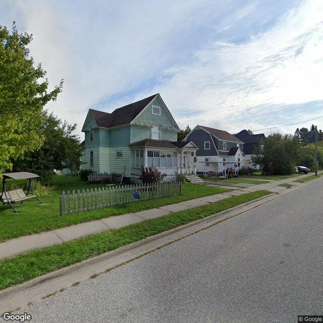 Apple Carr Village in Muskegon, MI - Gallery 1